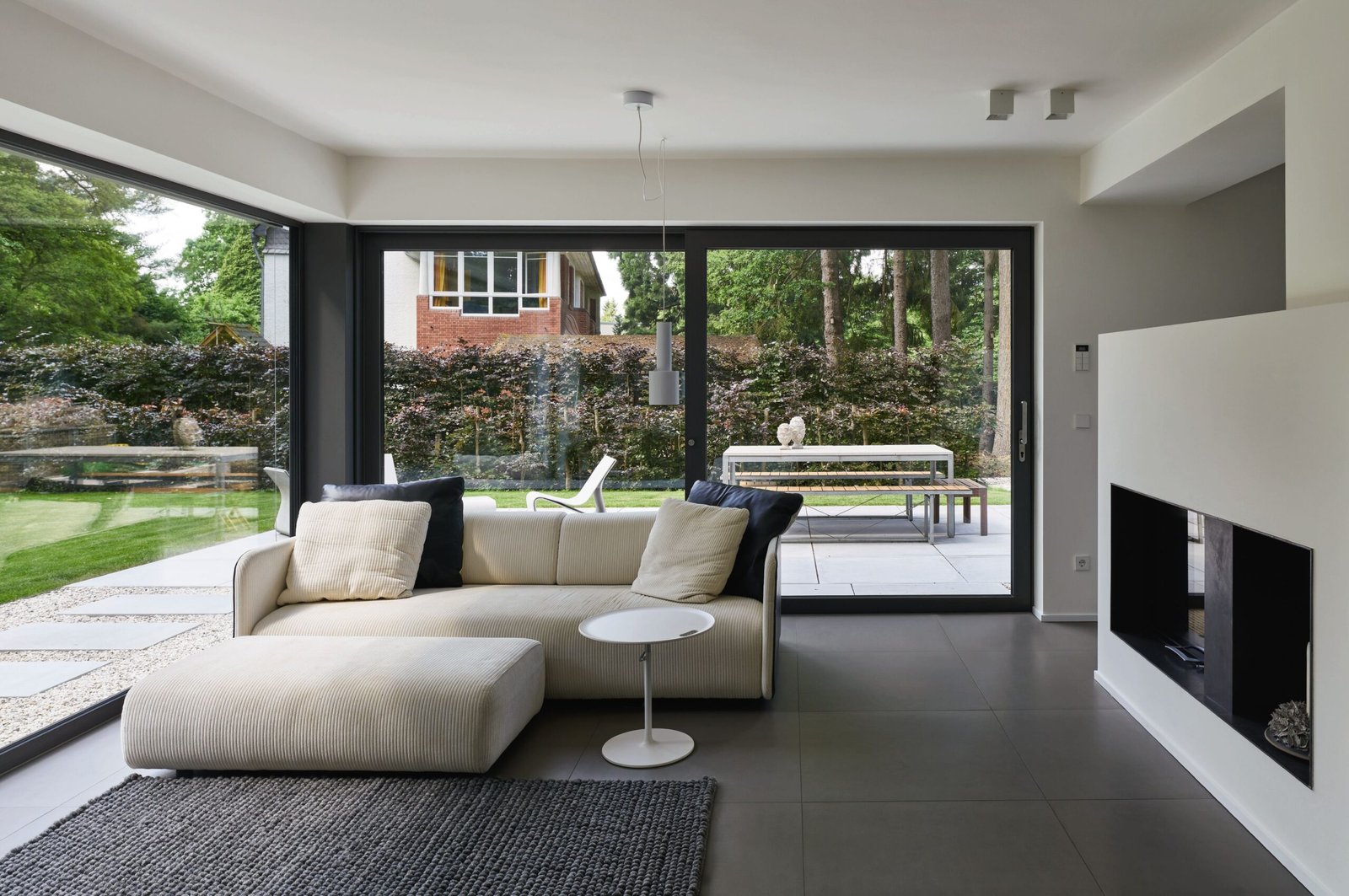 Emirates Hills Villa