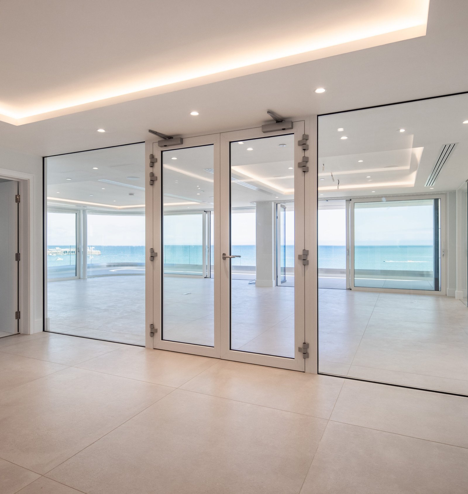 Aluminium glass partitions